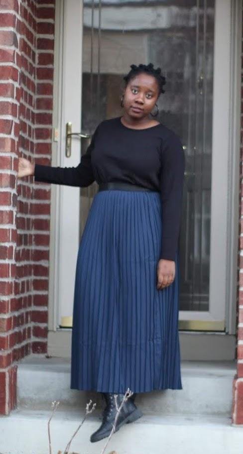 Maxi Pleated skirt in Midnight – Bougie Boutique