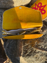 Load image into Gallery viewer, QUEEN EBY LEATHER ENVELOPE BAG