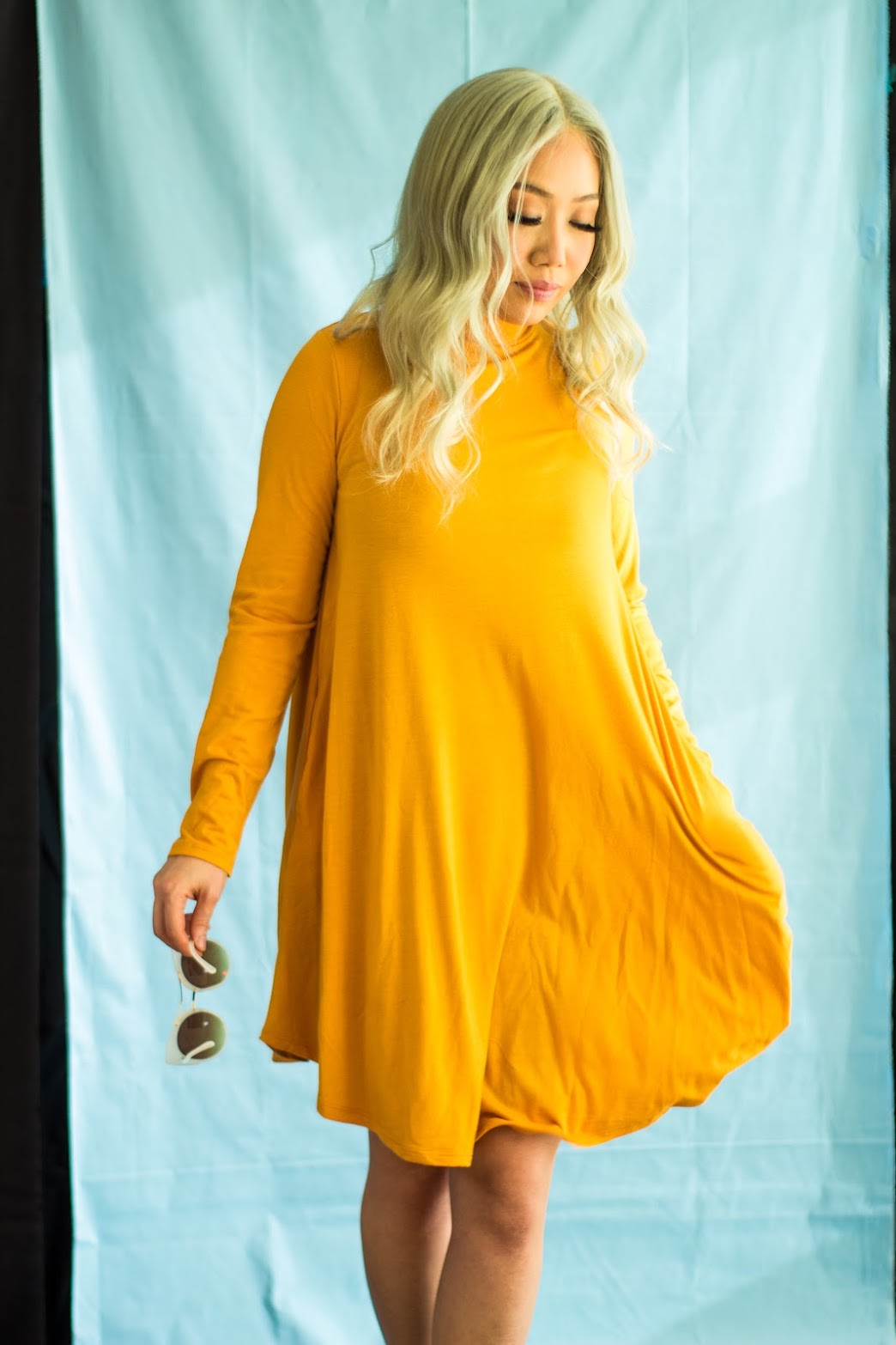MINI MOCK NECK LONG SLEEVE DRESS WITH POCKETS. COLOR MUSTARD Bili's Bougie Boutique MINI MOCK NECK LONG SLEEVE DRESS WITH POCKETS. COLOR MUSTARD Bili's Bougie Boutique