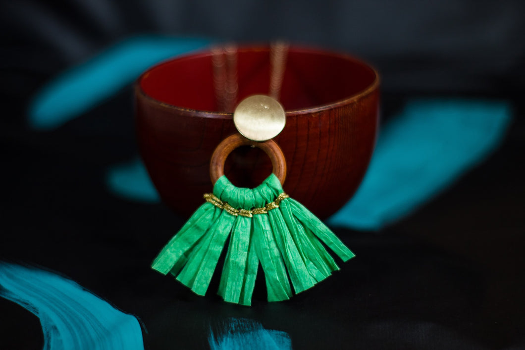 Circle Raffia Fan Necklace and stud set in green.