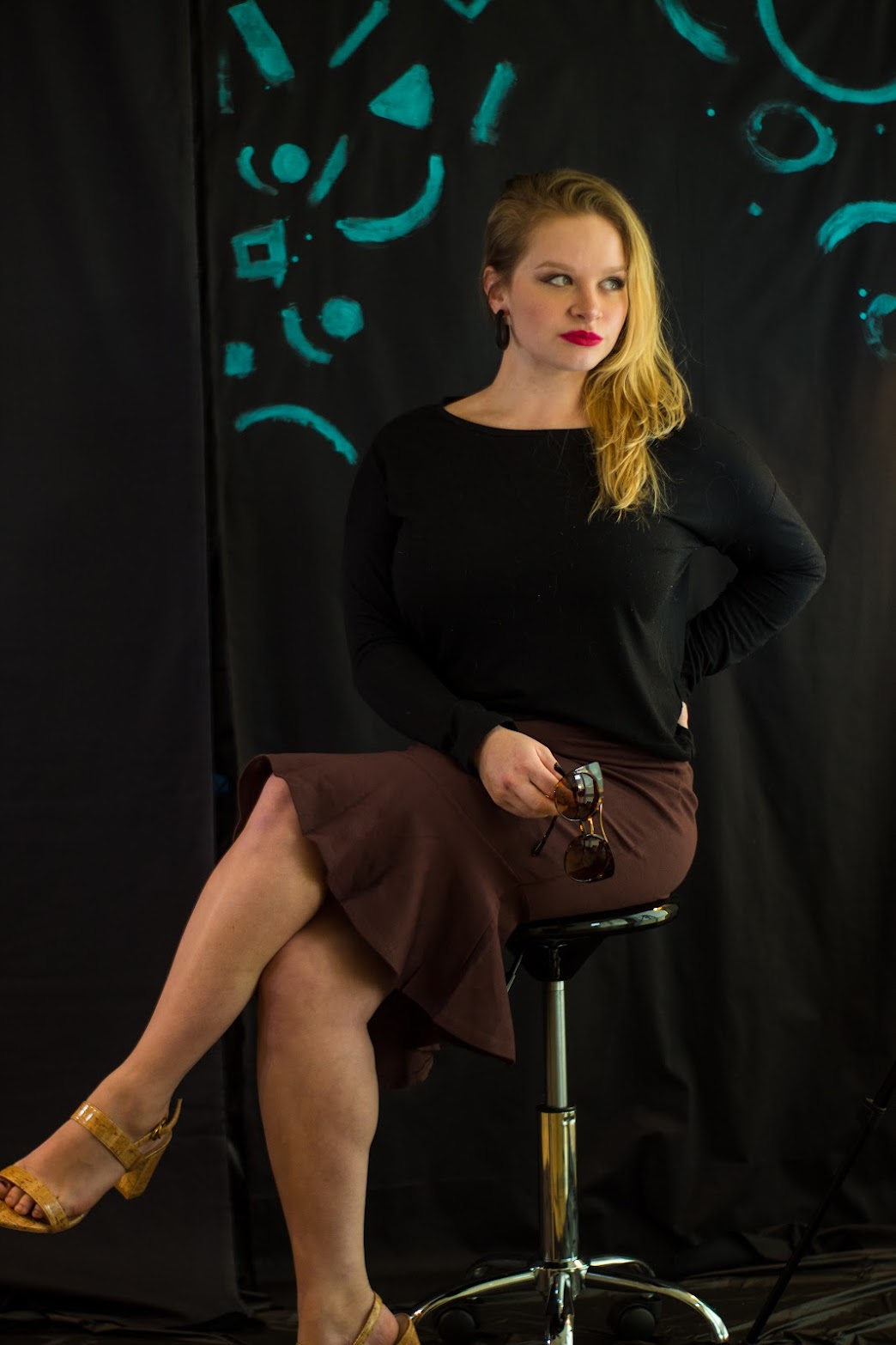 BROWN PENCIL SKIRT WITH RUFFLE DETAIL